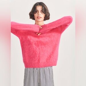 JUMPER 1234
Brushed Cashmere Crew in Watermelon